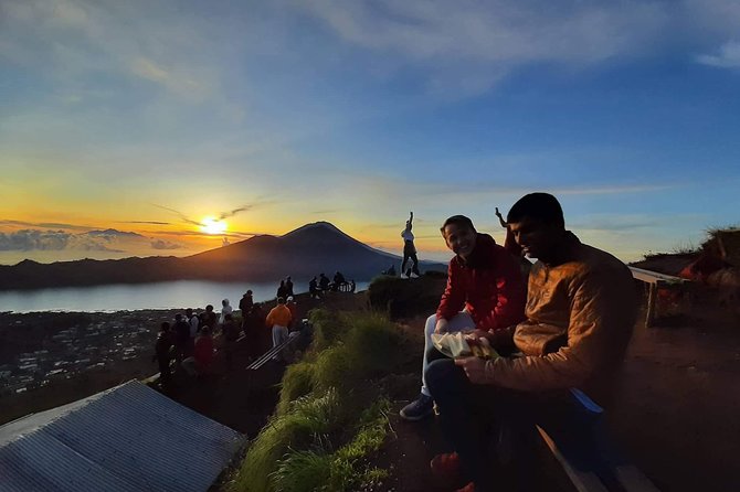 Private Mount Batur Sunrise Trekking - What to Bring: Shoes, Jackets, and Cold Mornings