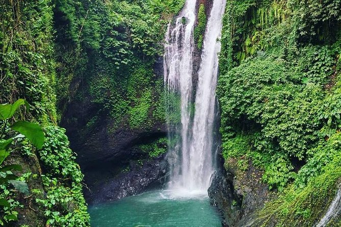 Private Munduk Waterfalls Trekking Tour - Lunch at a Local Restaurant: Built-in Energy for the Return