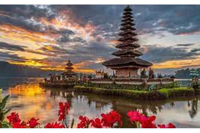 Private Tour Bali Swing & Visiting Temples in Bali - Taman Ayun Temple: Gardens, Ponds, and a Calmer Temple Pace