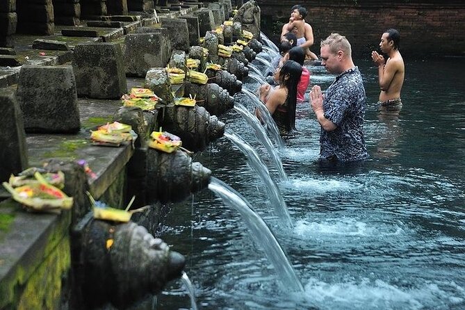 Private Tour : Mt. Batur View, Rice Terrace, Waterfall & More. - Tirta Empul Temple and the holy bathing ritual
