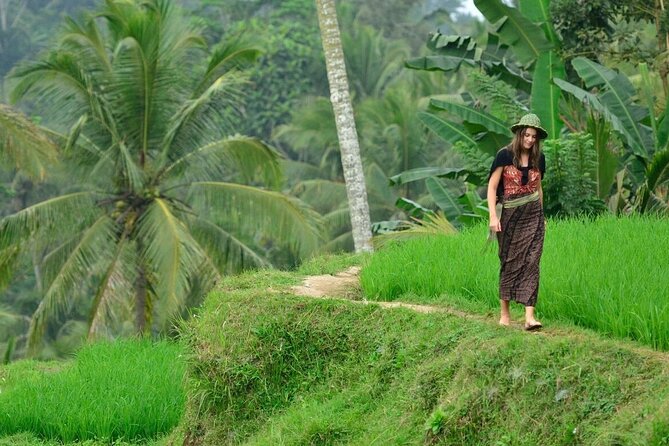 Private Tour Ubud: Swing at Rice Field with Temple and Waterfall - Lunch at D’Alas Warung: Optional, Practical, and Worth Considering