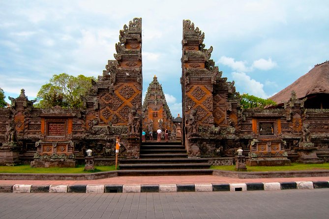 Private Ubud Tour with Hidden Waterfalls - Pickup, Timing, and How the 10-Hour Route Feels
