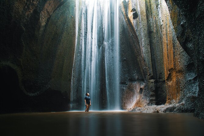 Private Waterfall Tour Feature Tukad Cepung, Tibumana and Kanto Lampo - Stop 1: Tukad Cepung and Those Sun-Ray Photos