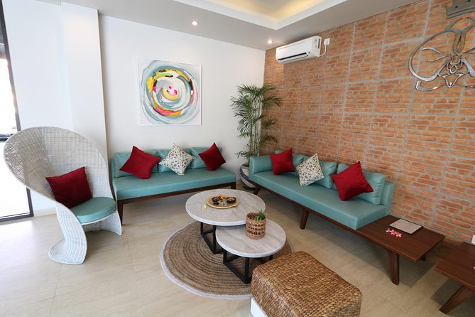 Royal Orchid Spa 90 Minutes Relaxing Massage. - What the best reviews really point to