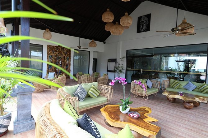 Royal Orchid Spa 90 Minutes Relaxing Massage. - Price and pickup: free in Nusa Dua and Tanjung Benoa, extra outside
