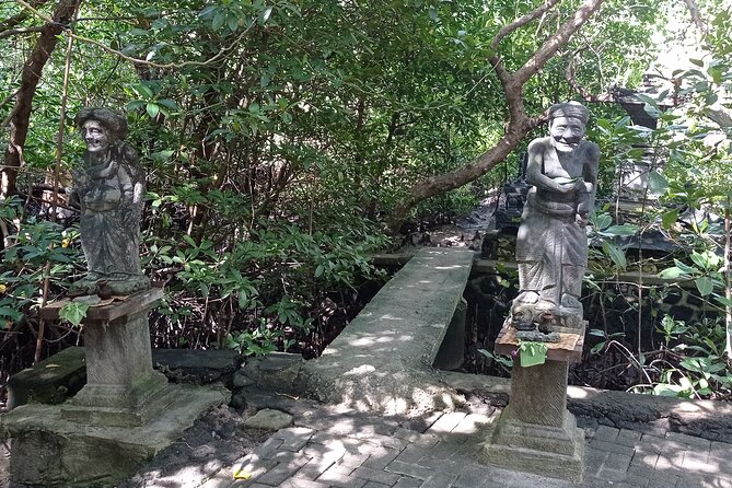 Sanur Village E-bike Tour: Family-Friendly Adventure - Turtle conservation on the beach: why this stop feels meaningful