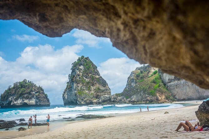 Snorkeling Adventure with East Nusa Penida Tour All Inclusive - Value check: is $115 worth it for snorkeling, boat, and beach stops?
