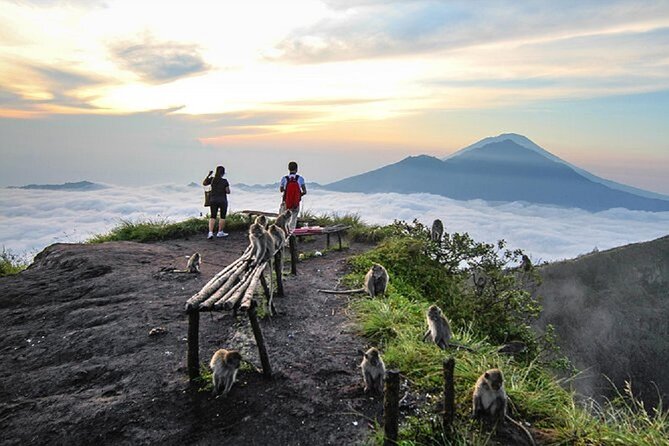 Sunrise Hike Mount Batur + Hotspring - Private guide and door-to-door pickup from Seminyak