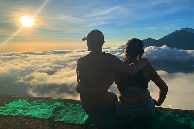 Sunrise mount batur trecking all inclusive - Photos and the view toward Lombok: what you can realistically expect