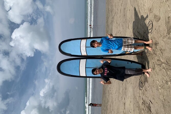 Surfing Activity with Beginner and Intermediate Lesson - Photos and videos: why the free media is more than a souvenir