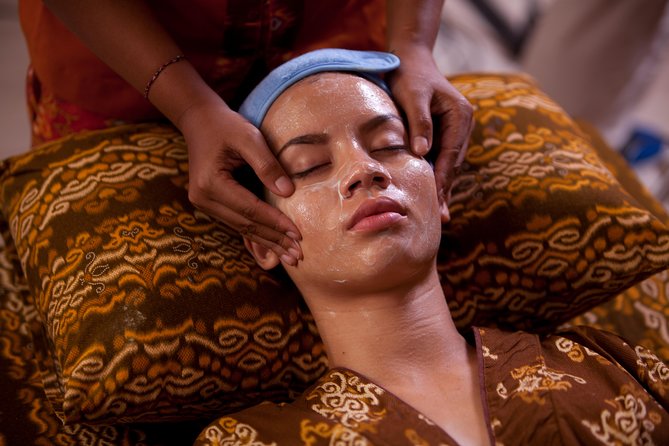 Sweet Dream Couple Treatment by ANJALI SPA - Facial + body scrub: why the order is actually smart