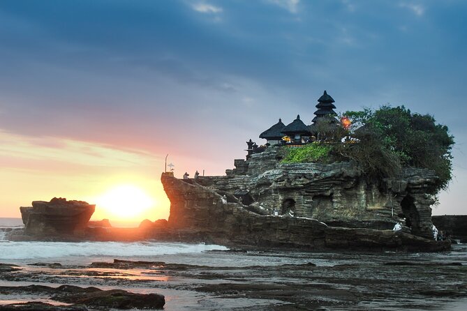Tanah Lot - Jatiluwih (UNESCO) - Beratan lake -Hidden hill (Wanagiri)-FREE WI-FI - The Tanah Lot Sea Temple Stop: What to Expect