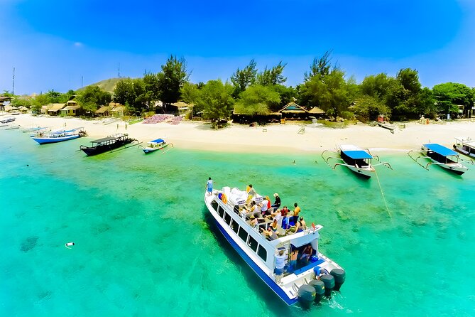 The Best Fast Boat Transfer: Bali - Lombok - Gili Trawangan - Comfort on the Water: Windows, Nausea, and What to Pack
