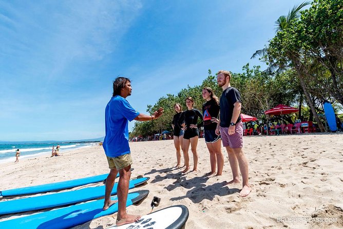 The best surf lessons in Kuta - The 2-hour game plan: theory, beach practice, then two rounds in the ocean