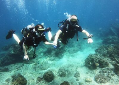 Try Scuba Diving at Padang Bai - The setup: equipment, safety gear, and the instructor ratio