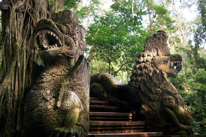 Ubud Iconic Full Day Tour Monkey Forest Rice Terraces Waterfalls - Stop 2: Ubud Palace (Puri Saren) quick look at Balinese royal architecture
