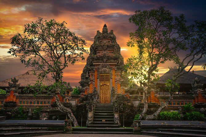 Ubud Iconic Full Day Tour Monkey Forest Rice Terraces Waterfalls - Stop 3: Ubud Traditional Art Market—souvenirs with real texture