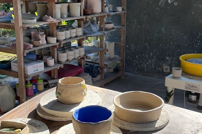 Ubud Pottery Ceramic Class in Bali - The mentors and the small group setup