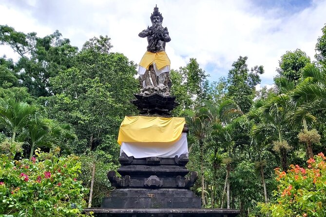 Ubud Tour - Ubud Highlight - Private Tour All inclusive - Tegalalang Rice Terrace: 45 Minutes to Feel the Rice-Paddy Scale