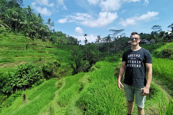 Ubud Village, Tegalalang Rice Terrace Swing, Tirta Empul Temple and Waterfafall - Weather and timing: keep your day flexible