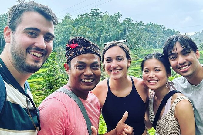 Ubud Wonderful Day Tour - Sacred Monkey Forest Sanctuary: watching monkeys in their home zone