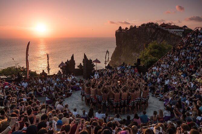Uluwatu Cliff Temple sunset Tour with Kecak Show and Sea Food Dinner at Jimbaran Beach - Who should book this Uluwatu sunset + Kecak + Jimbaran dinner tour