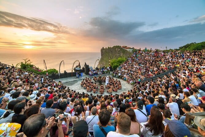 Uluwatu Kecak Tickets A Spectacular Show - Your Pre-Show Window at Uluwatu Temple: Use It for Views, Not Waiting