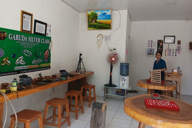 Uluwatu Silver Class: A Unique Jewelry-Making Experience in Bali - Where this silver class fits in your Uluwatu day