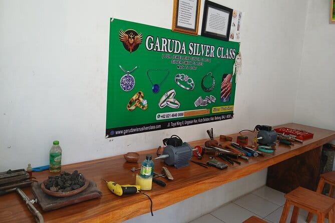 Uluwatu Silver Class: A Unique Jewelry-Making Experience in Bali - Timing: why 1.5 to 3 hours is the sweet spot