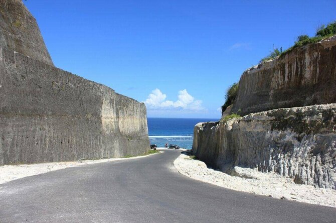 Uluwatu Temple, Beaches and Southern Bali Tour - Uluwatu Temple on the Cliff: Views, Heat, and Monkey Awareness