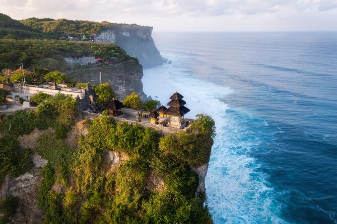 Uluwatu Temple, Beaches and Southern Bali Tour - Tanjung Benoa: Parasailing First, Beach Time Second
