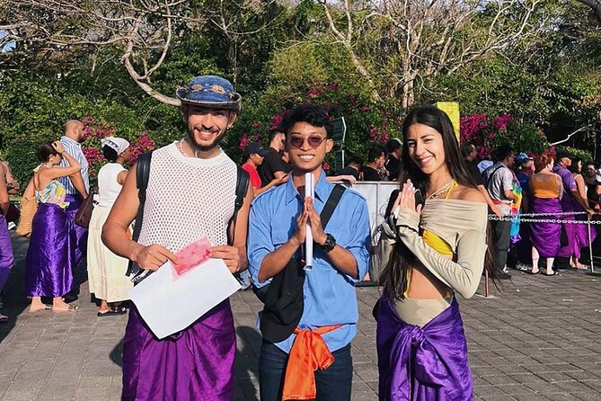 Uluwatu Temple Entrance & Kecak Dance Tickets - Small watch-outs before you go