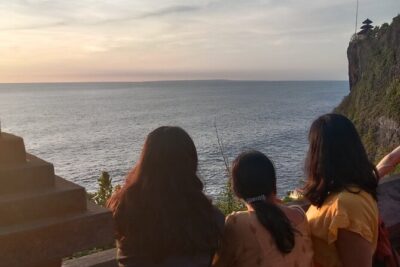 Uluwatu Temple Kecak Fire Dance Private Guided Tour - Uluwatu Temple at sunset: cliff views and monkey-aware guidance