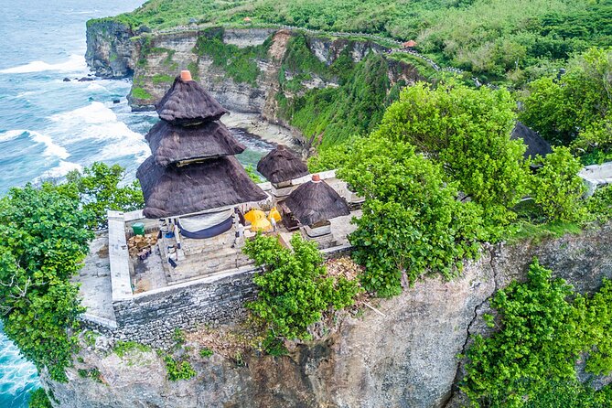 Uluwatu Temple Sunset and Kecak Fire Dance - Kecak Fire Dance: Ramayana Storytelling in Chant and Fire