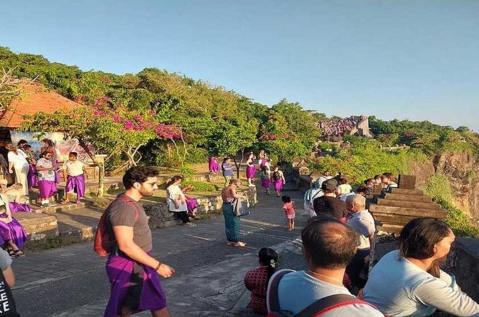 Uluwatu Temple with Sunset Tours - Uluwatu Temple: cliff drama, sunset timing, and Kecak fire dance