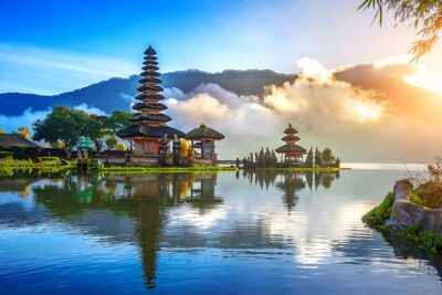 UNESCO Jatiluwih Rice Terrace and Tanah Lot Sunset Tour - Taman Ayun Temple: start with a peaceful, local-feeling site