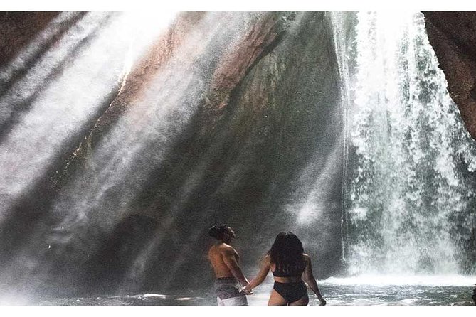 Waterfall Tour:Tegenungan-Kanto Lampo-Tukad Cepung and Tibumana- Free transport - Stop 2: Kanto Lampo, the 24-Hour Waterfall for Flexible Photos