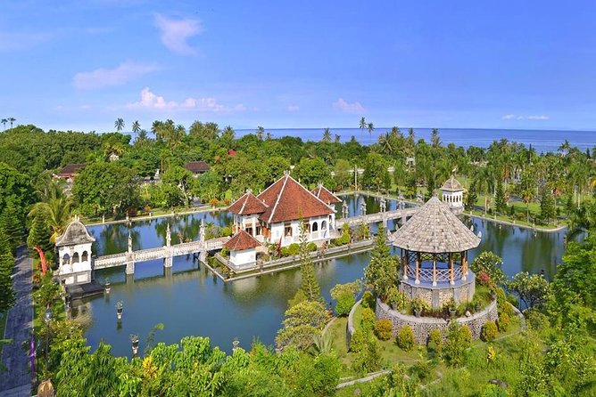 Wonderful Bali In 3 Days Private Tour - Day 2 in East Bali: gardens, fish ponds, and the Gate of Heaven photo