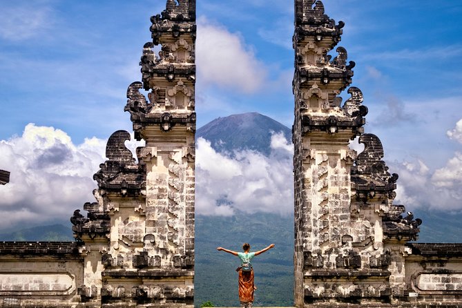 Wonderful Bali In 3 Days Private Tour - Day 1 in Ubud: carving temple, waterfall reset, rice terrace photos