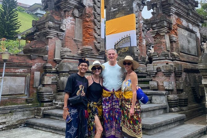 Wonderful of Ubud Private Guided Tour - Getting picked up in comfort: AC transport and Wi‑Fi for the ride