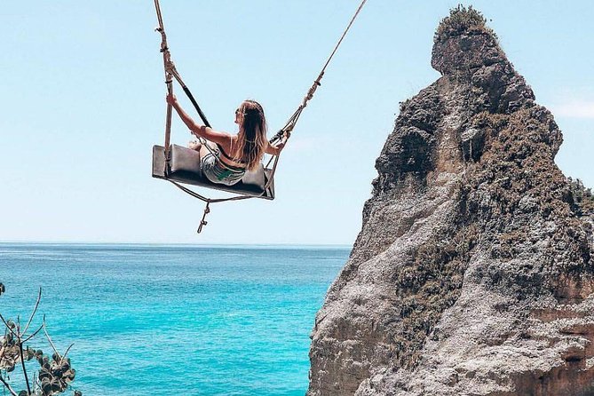 ️ Nusa Penida Instagram Tour: The Most Famous Spots (Private All-Inclusive) - Atuh Beach: White Sand, Cliffs, and the Arch Shot